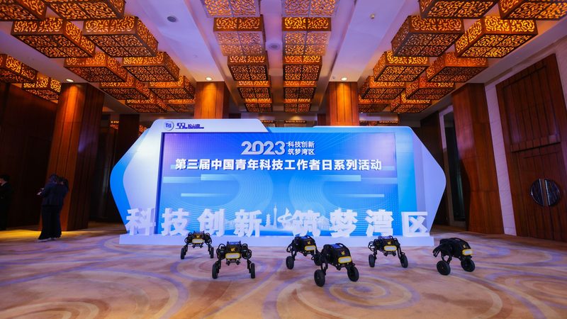 商业智能的兴起：数据驱动的决策时代